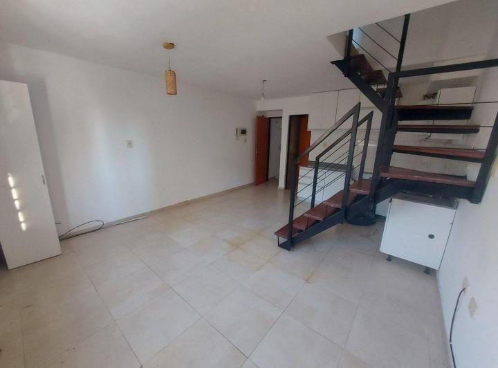 ALQUILER DEPARTAMENTO 3 AMB EN BERNAL 2
