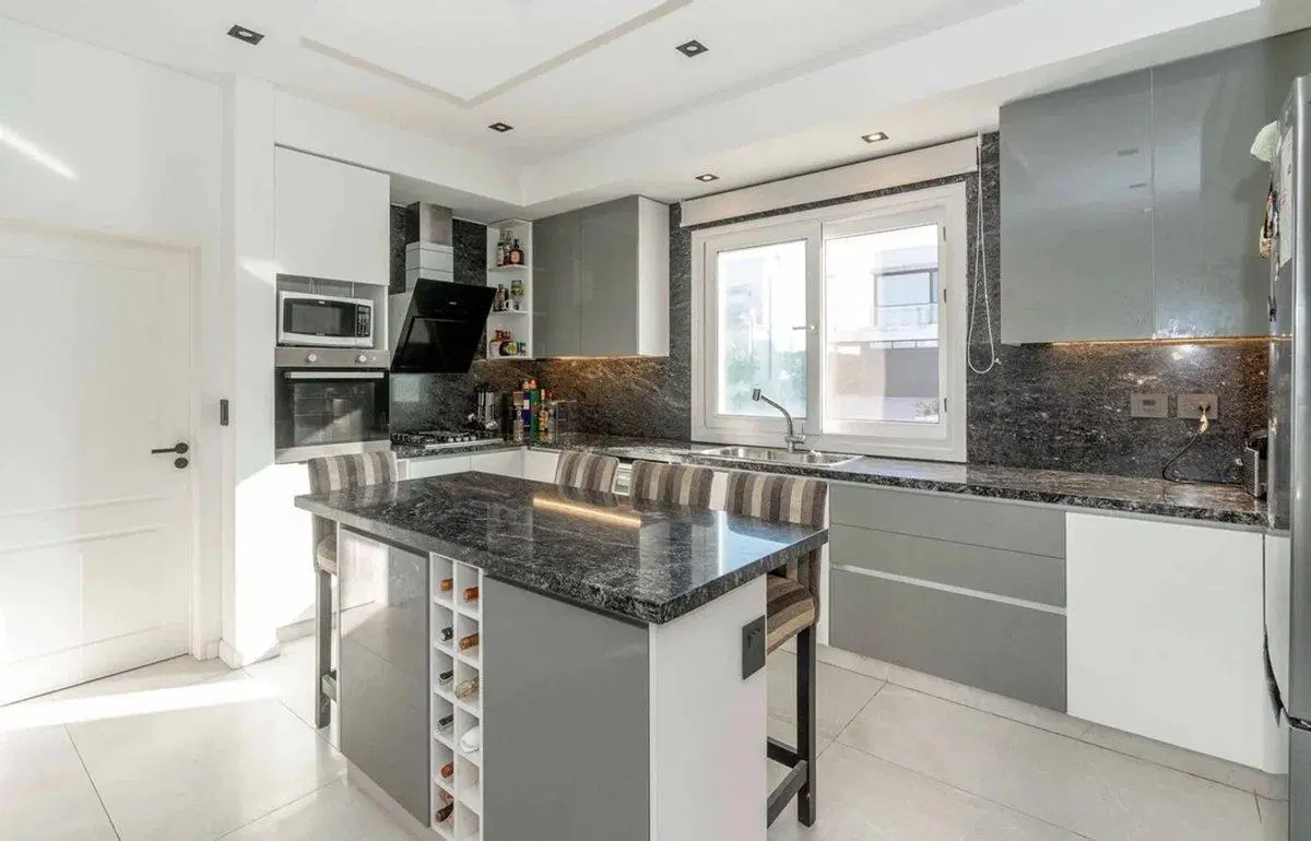 CASA VENTA NUEVO QUILMES 6 AMB. APTO CREDITO 4