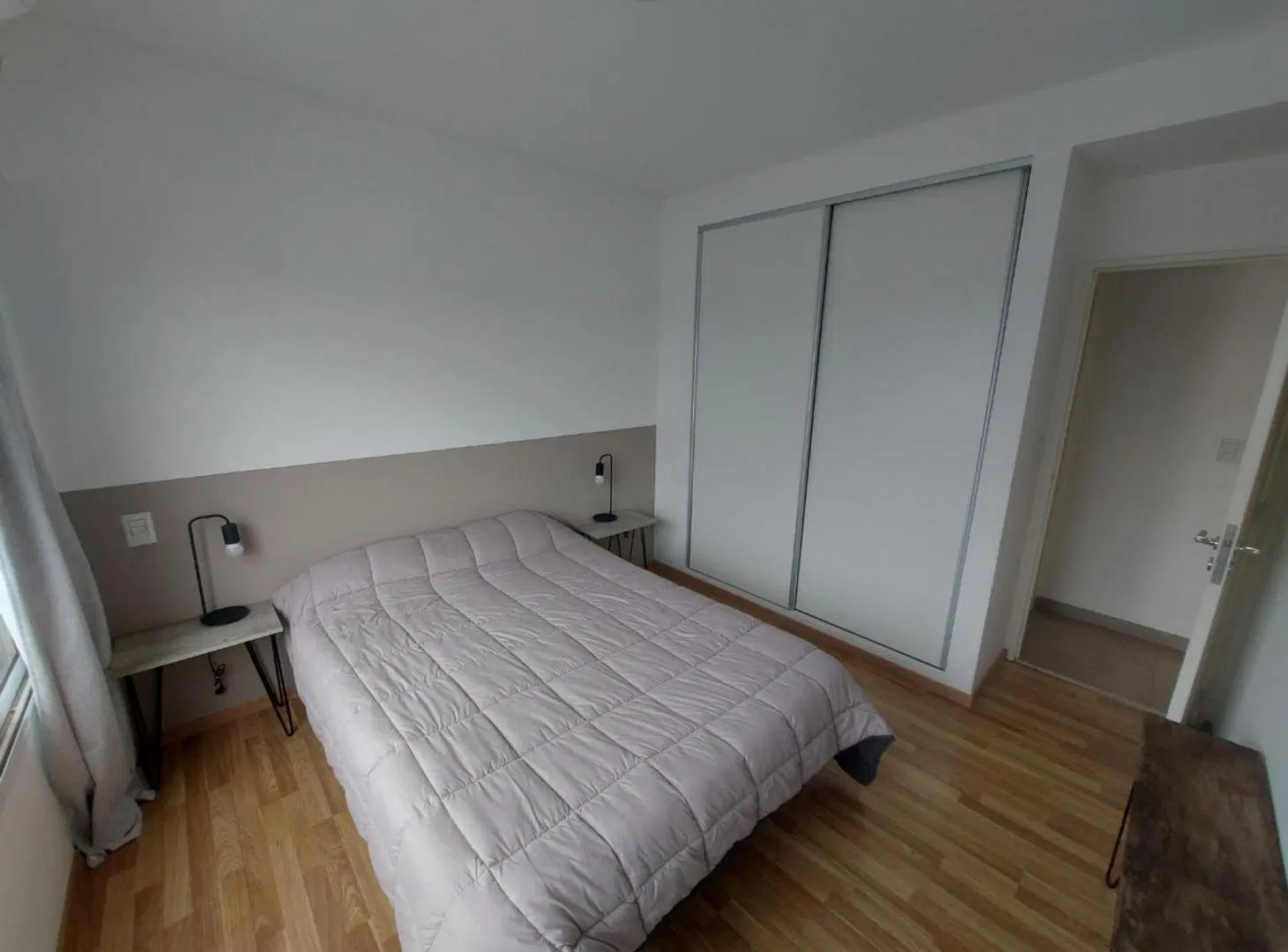 VENTA DEPARTAMENTO 2 AMB. CON COCHERA BERNAL 4