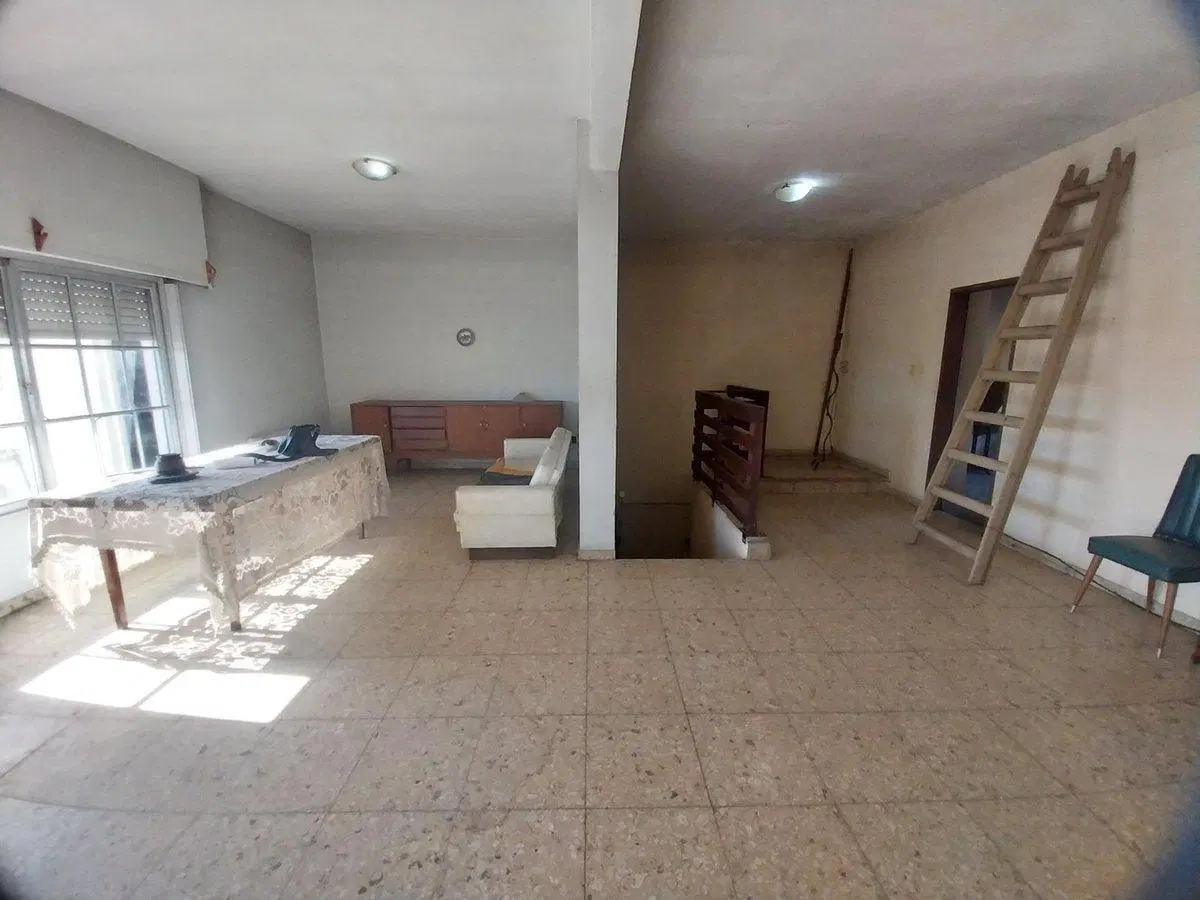 VENTA PH 4 AMBIENTES CON DEPOSITO QUILMES OESTE 4