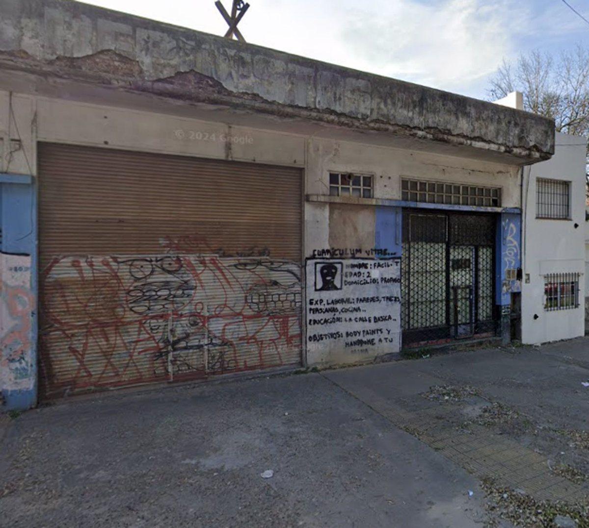 VENTA LOCAL/DEPOSITO EN BERNAL.
