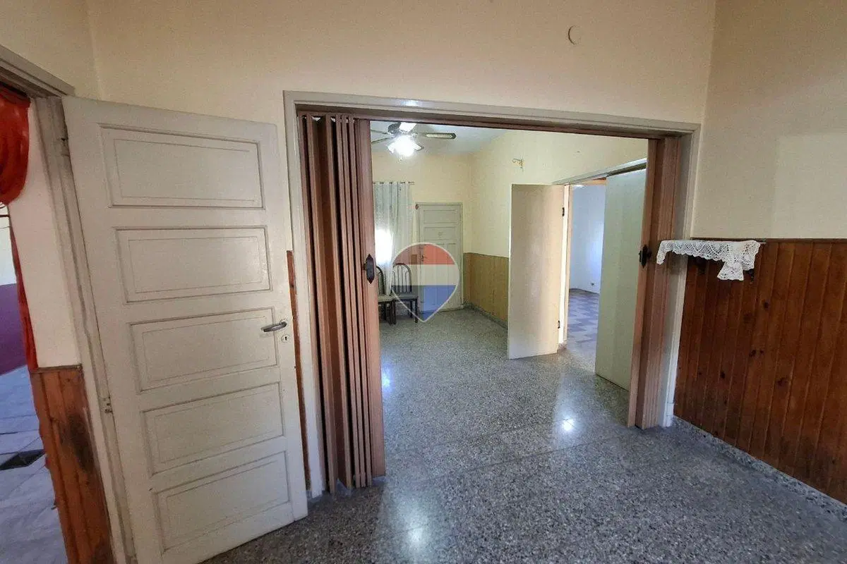 VENTA CASA 3 AMB CON COCHERA Y PATIO SOLANO CENTRO 5