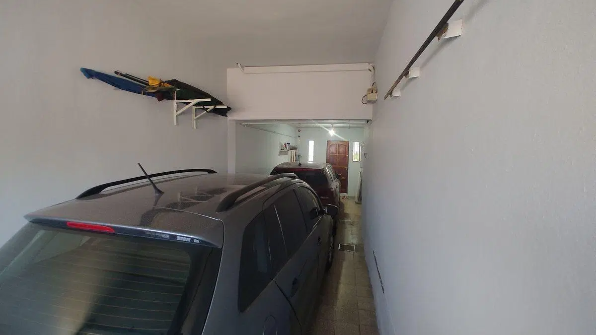 VENTA CASA 3 AMB COCHERAS/QUINCHO PATIO AVELLANEDA 5