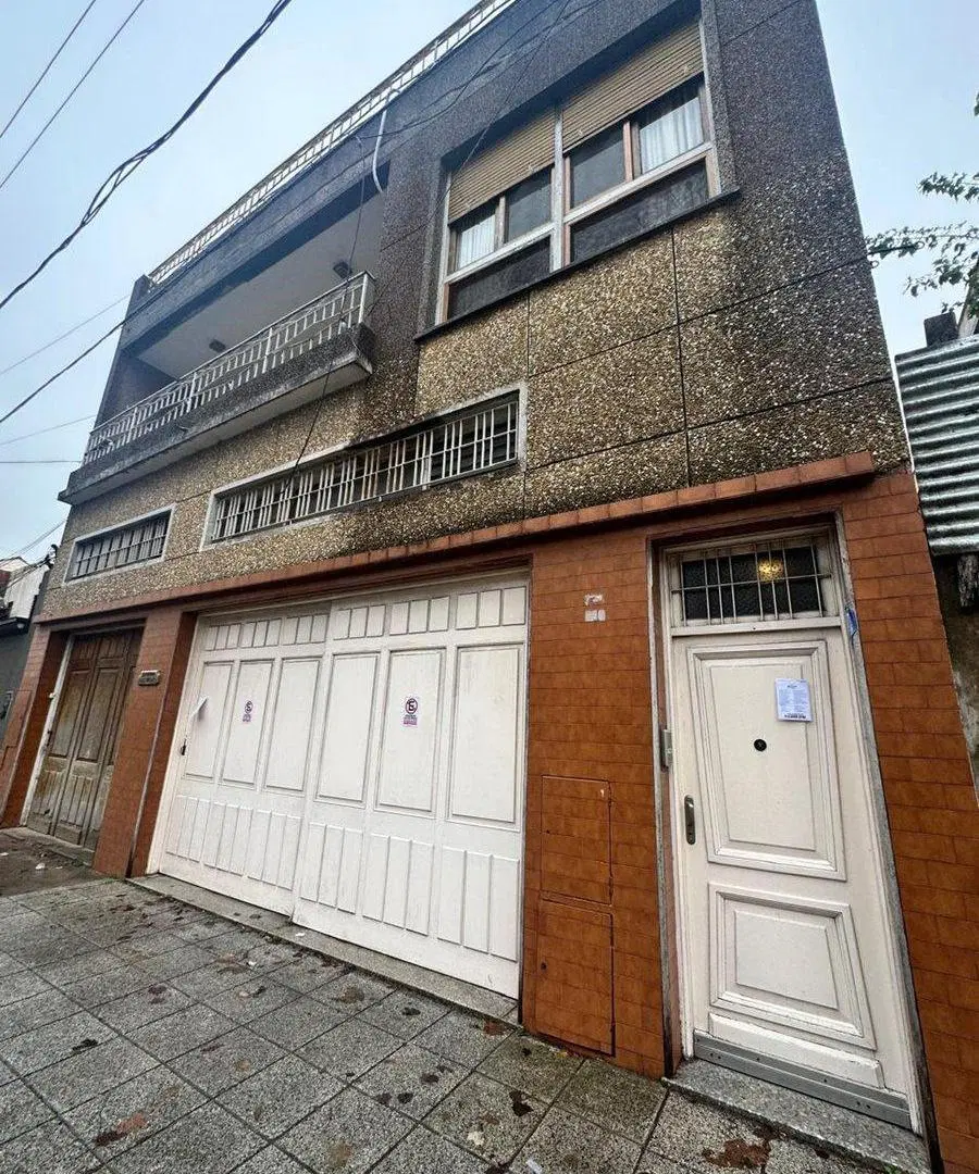 VENTA GALPON LOCAL DEPOSITO  480 m2 BERNAL 3