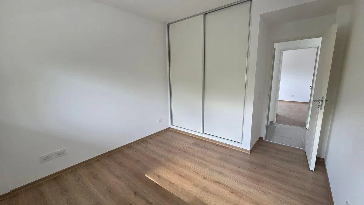 VENTA DEPTO 3 AMB TERRAZA PRIVADA COCHERA BERNAL 5