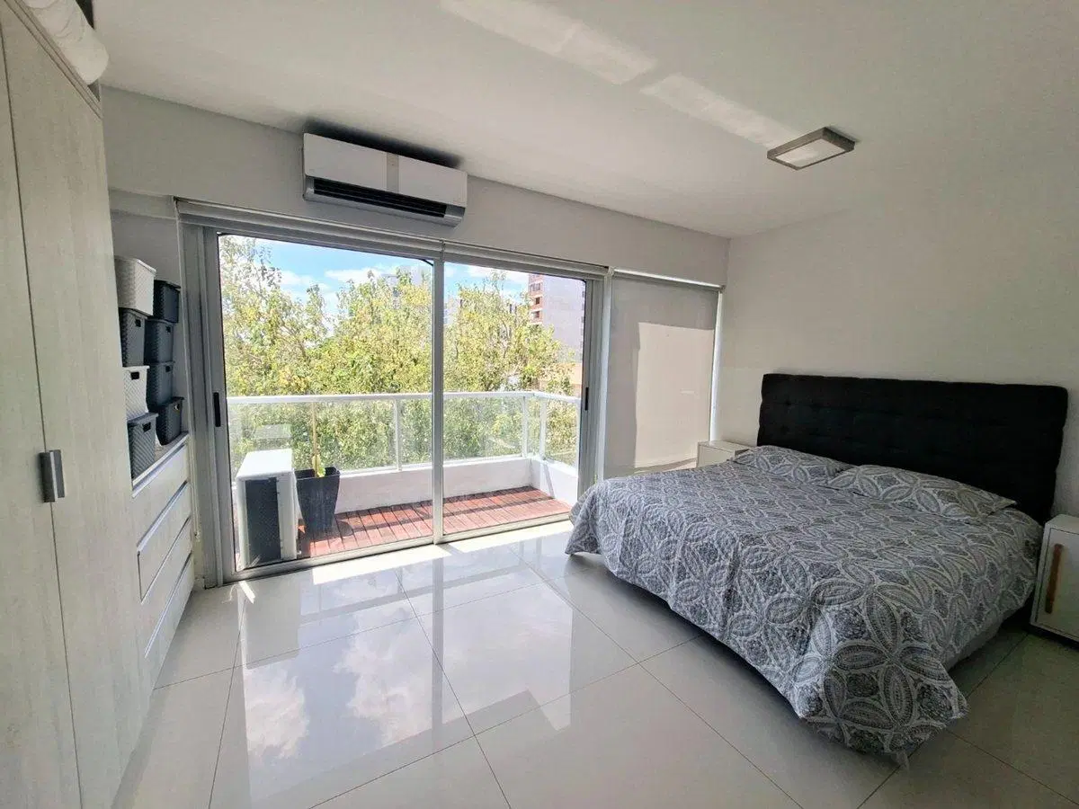 VENTA DEPTO MONOAMBIENTE AMPLIO, WILDE CENTRO 5