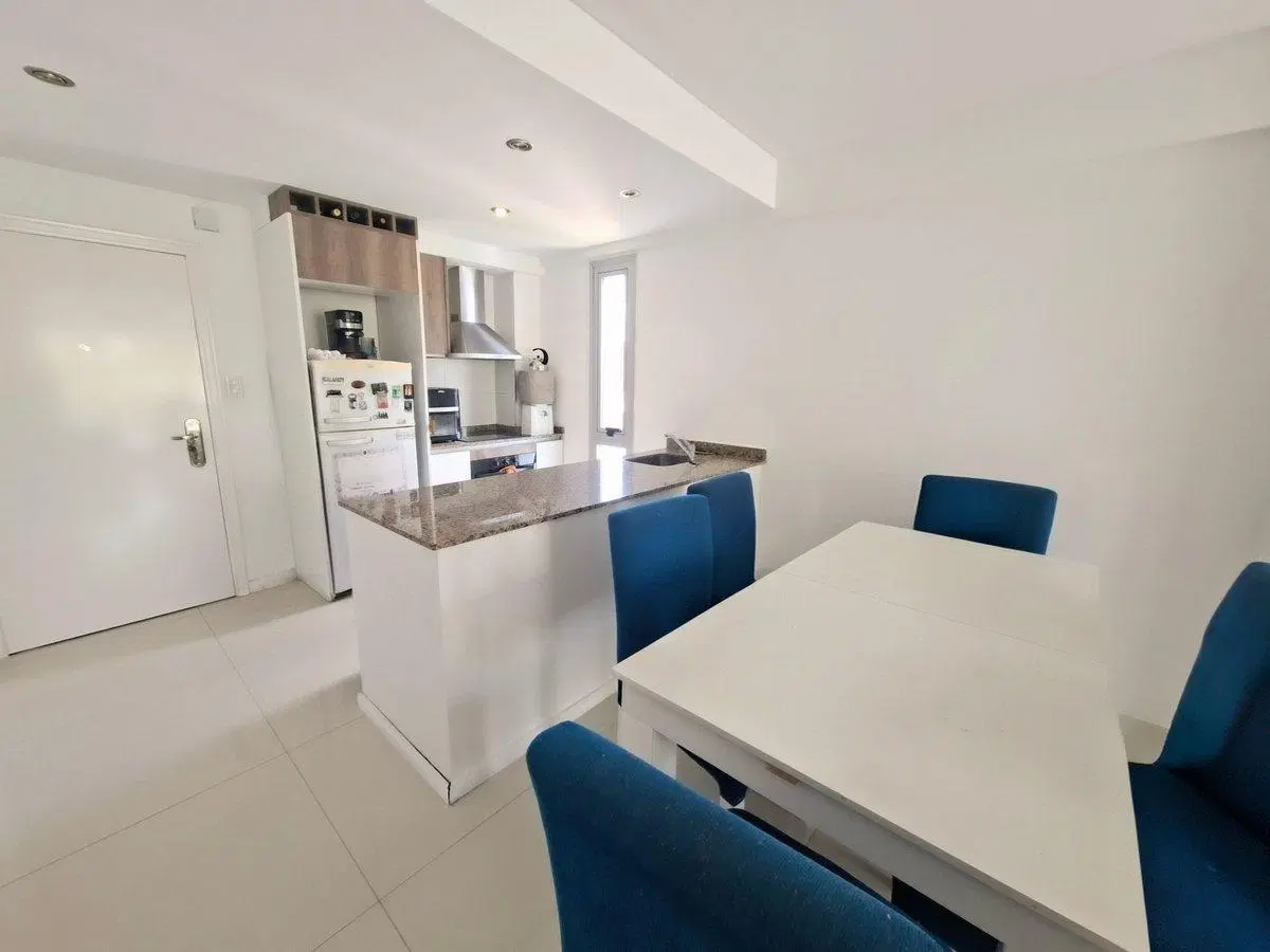 VENTA DEPTO MONOAMBIENTE AMPLIO, WILDE CENTRO 2