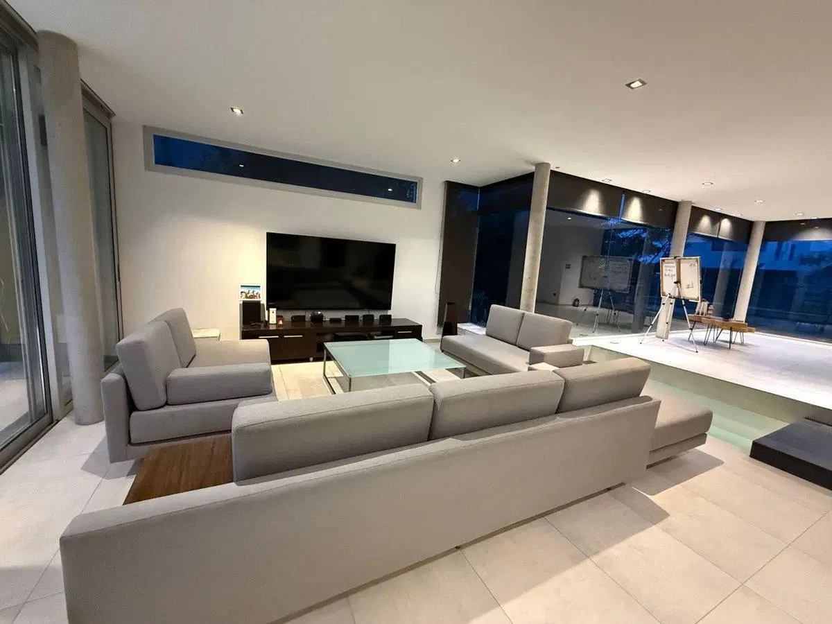 VENTA CASA 5 AMBIENTES CON PISICINA, NUEVO QUILMES 2
