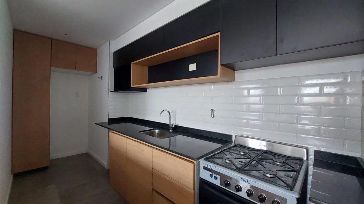 Departamento Venta dos ambientes Bernal cochera 3