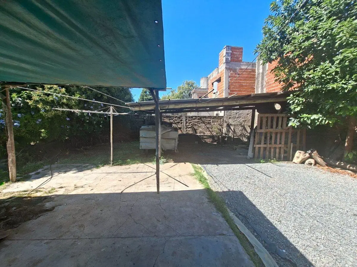 VENTA CASA 3 AMB CON PATIO BERAZATEGUI 5