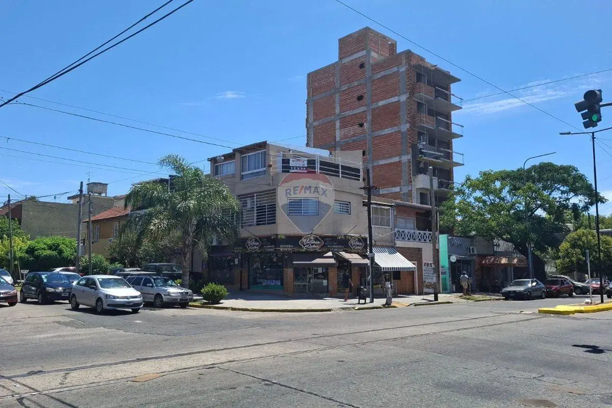 LOCAL EN VENTA QUILMES OESTE - EXCELENTE UBICACION 5