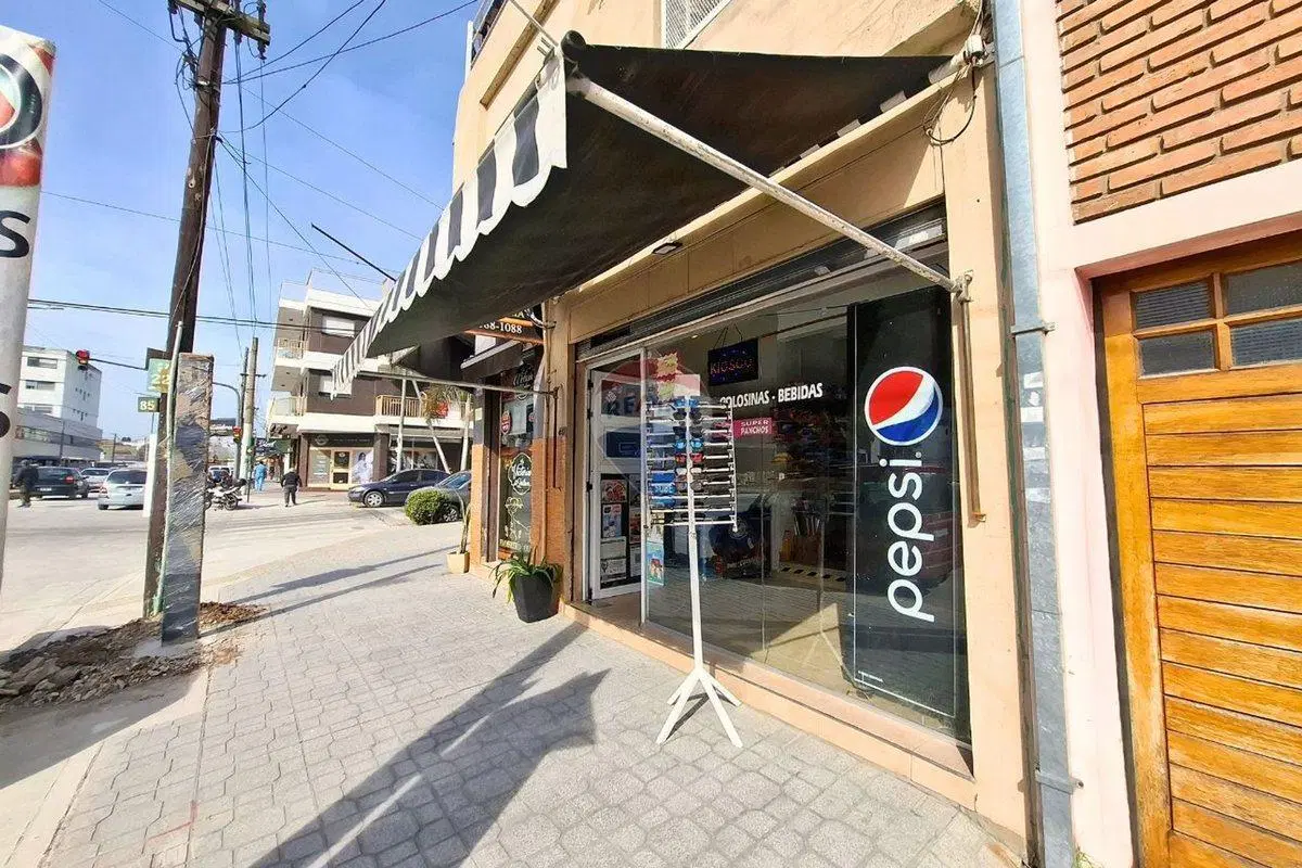 LOCAL EN VENTA QUILMES OESTE - EXCELENTE UBICACION 4