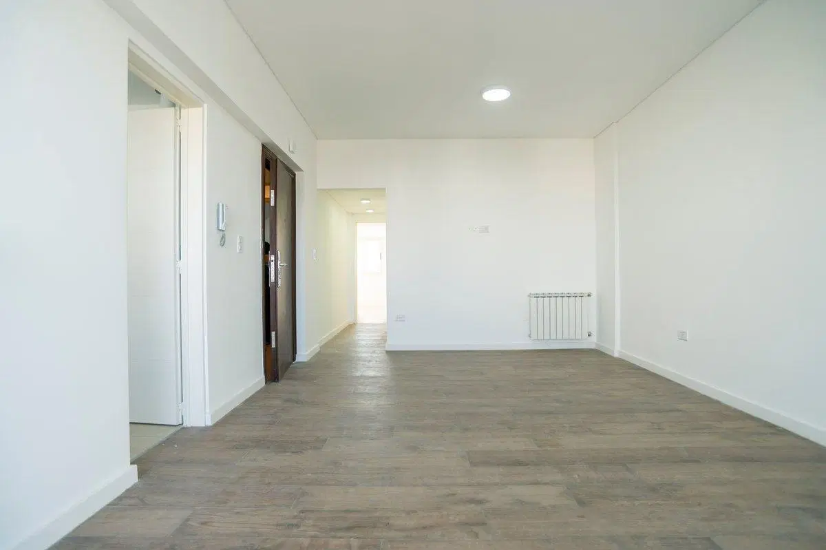 Departamento 3 ambientes Venta Bernal centro 2