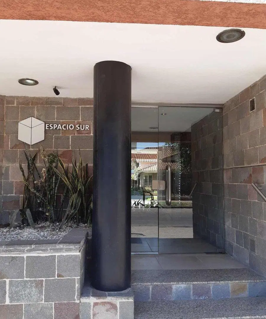 VENTA DEPTO 3 AMBIENTES - FCIO VARELA - C/COCHERA 4