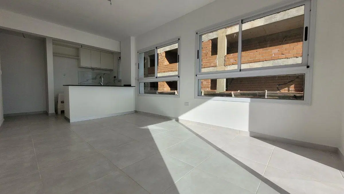 VENTA DEPTO 2 AMB A ESTRENAR CON COCHERA. QUILMES 3