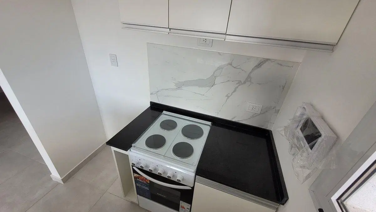 VENTA DEPTO 2 AMB A ESTRENAR CON COCHERA. QUILMES 2