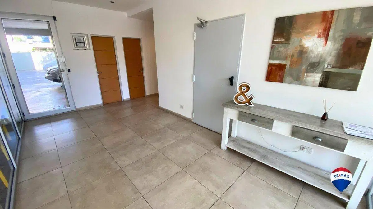 DEPARTAMENTO 4 AMBIENTES 2 COCHERAS QUILMES VENTA 5