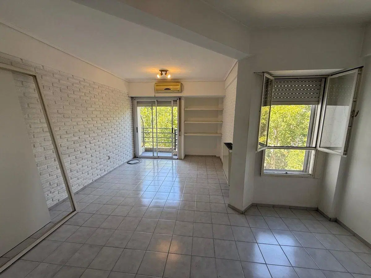 VENTA DPTO 3 AMBIENTES CON BALCON BERNAL CENTRO 5