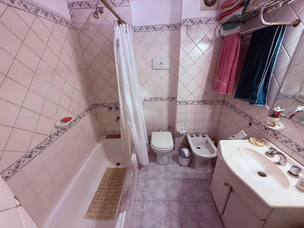 Departamento 3 amb c patio y cocheras Wilde Centro 4