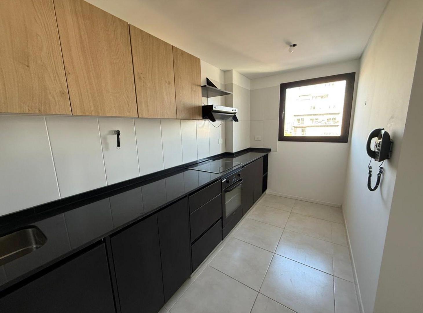 VENTA DEPTO 3 AMBIENTES BERNAL CENTRO