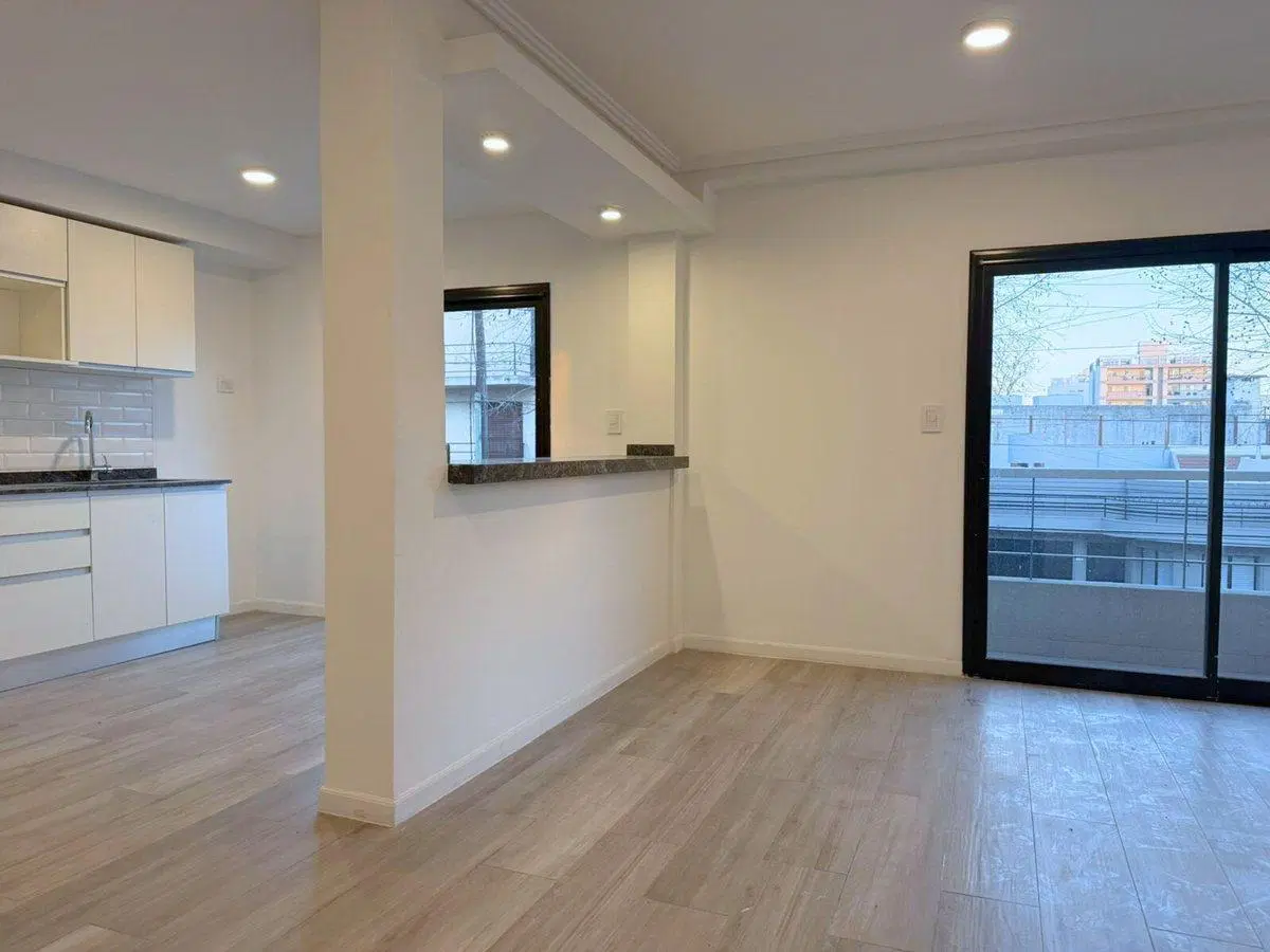 VENTA DEPARTAMENTO 3 AMBIENTES BERNAL CENTRO 3