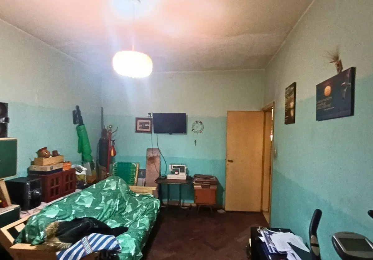 VENTA CASA CON JARDIN Y COCHERA BERAZATEGUI CENTRO 5