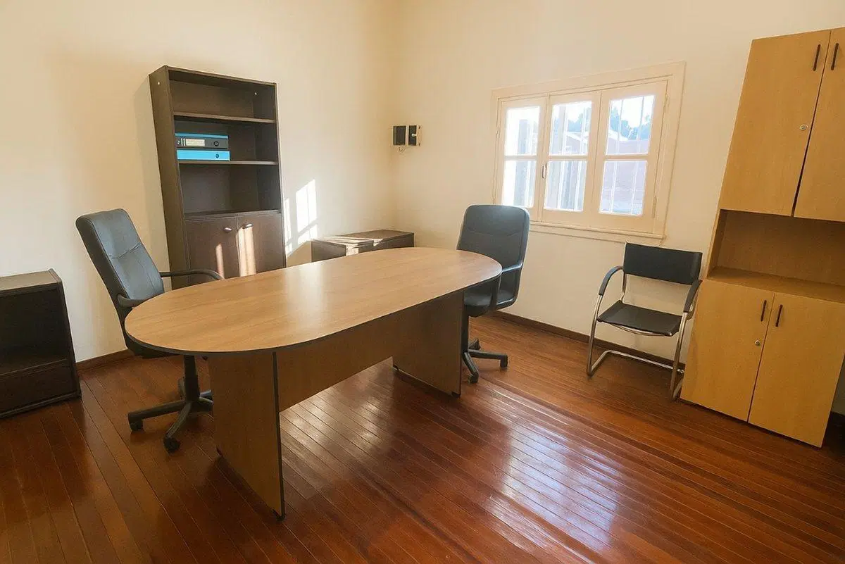 Casa en venta apto profesional oficina berazategui 2