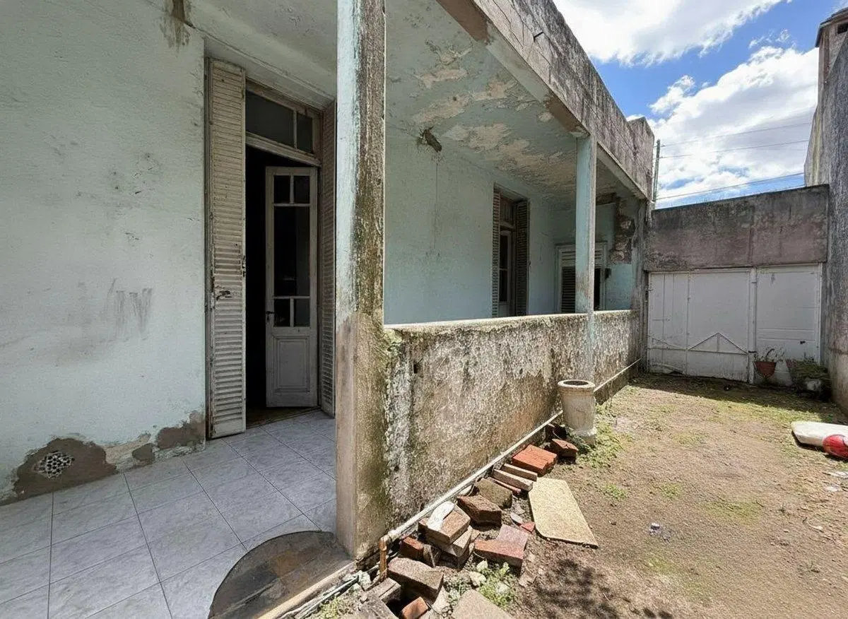 VENTA CASA 3 AMBIENTES DE ESTILO "CHORIZO", BERNAL 4