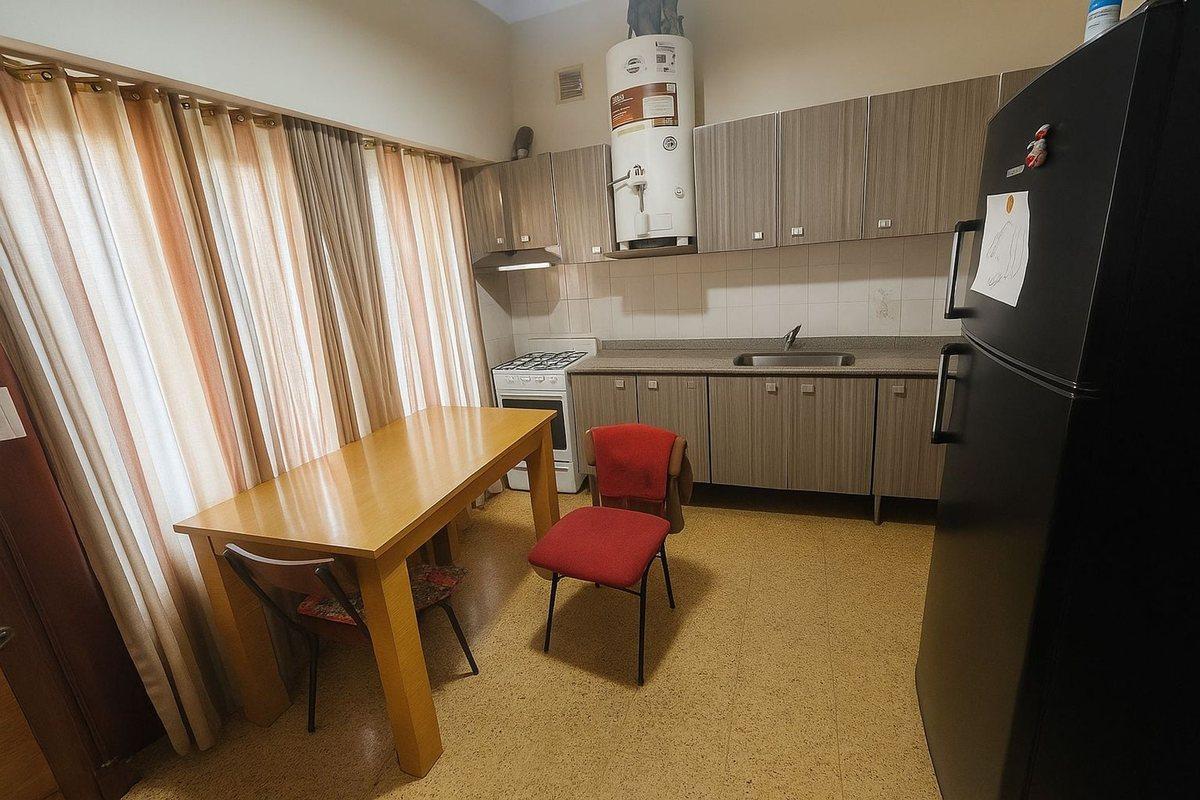 VENTA PH DE 3 AMB CON PATIO Y COCHERA EN BERNAL