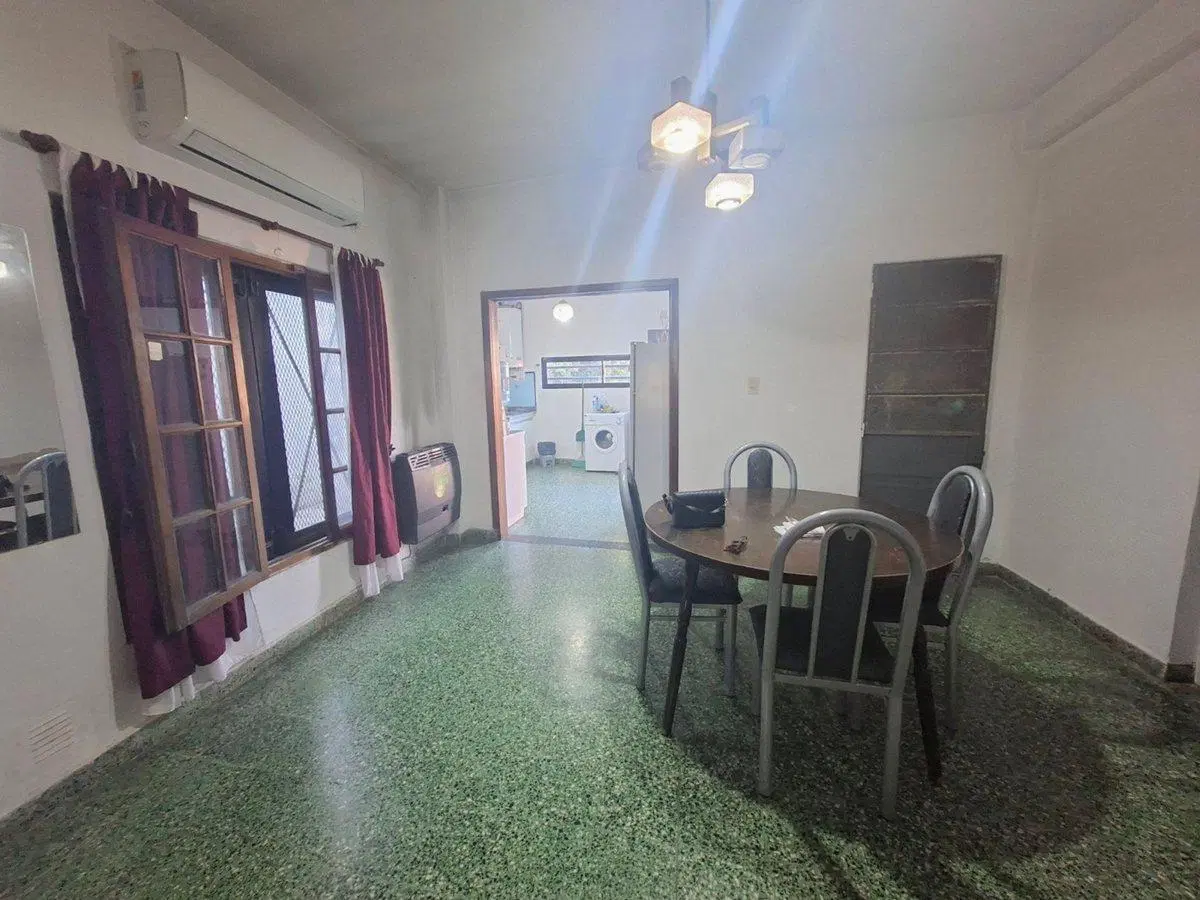 VENTA CASA 3 AMB CON PATIO Y LOCAL, BERAZATEGUI 5