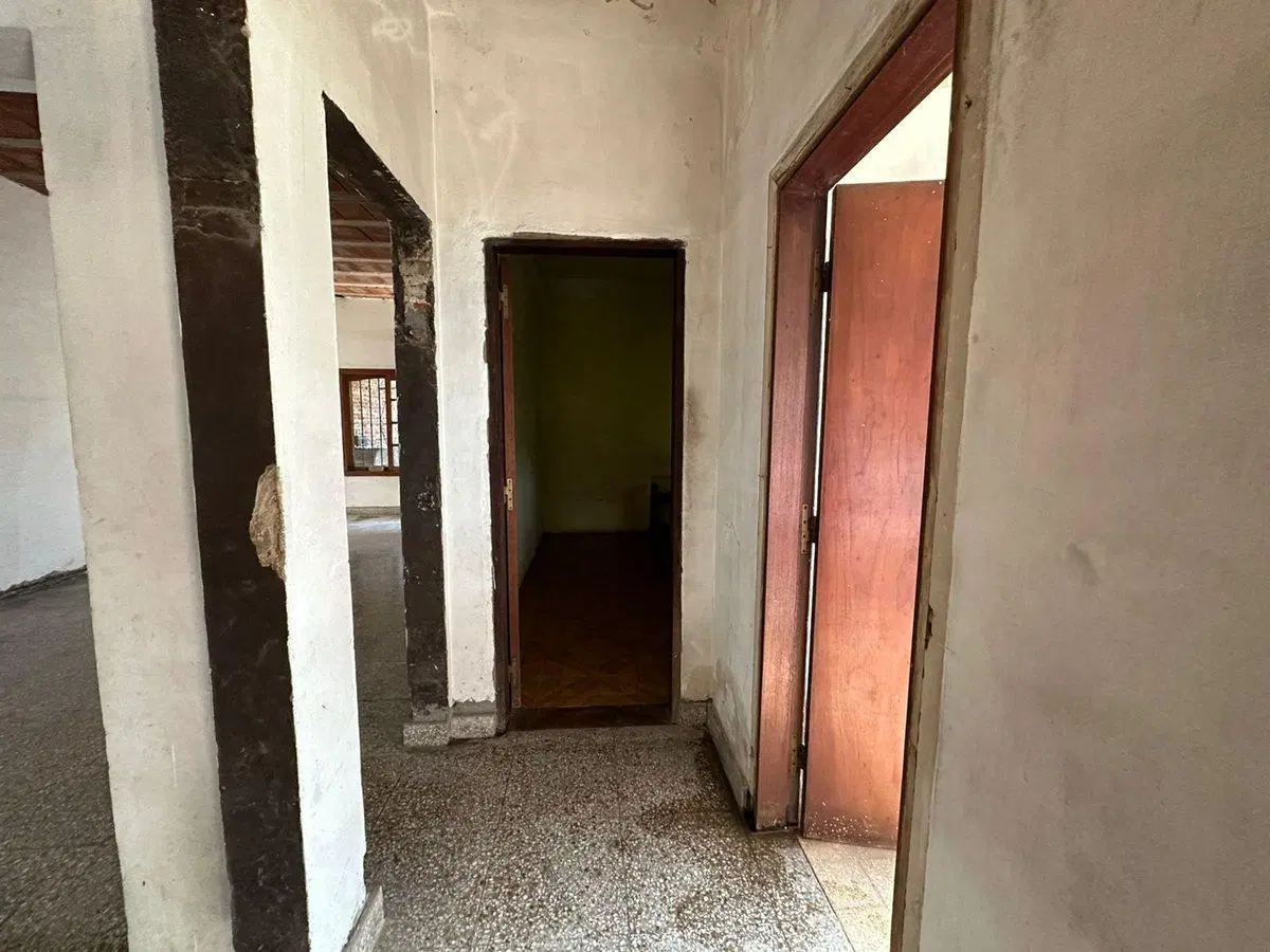 VENTA CASA Y  LOTE LINDERO BERAZATEGUI 3