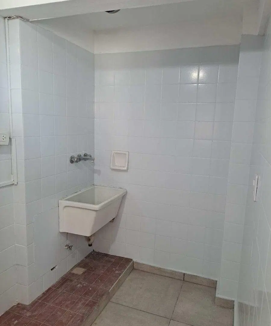 ALQUILER DEPARTAMENTO DE 4 AMB. en QUILMES OESTE 5