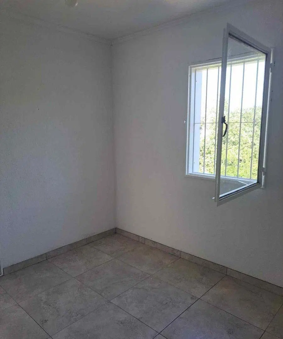 ALQUILER DEPARTAMENTO DE 4 AMB. en QUILMES OESTE 2
