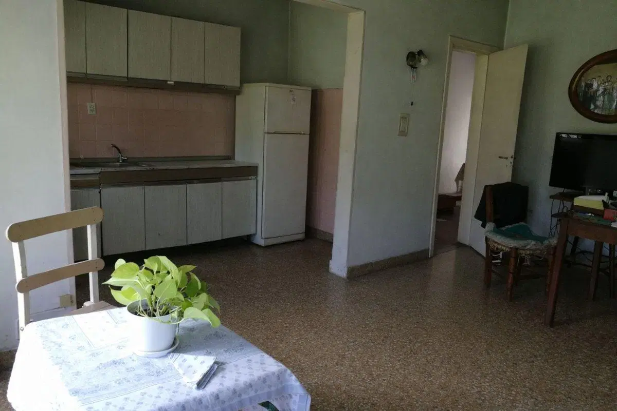 VENTA CASA 3 AMBIENTES CON LOCAL BERAZATEGUI 4