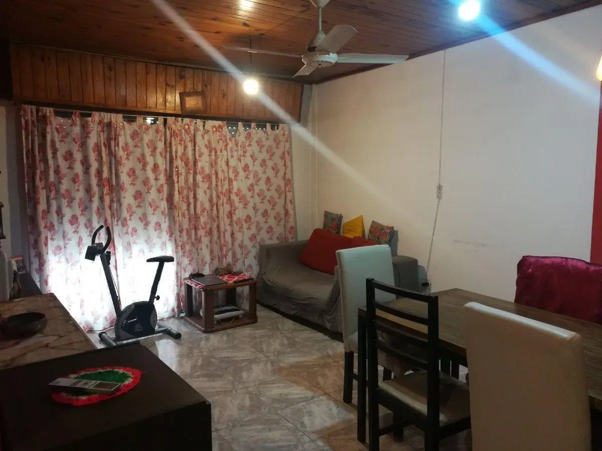 VENTA CASA 4 AMB CON LOCAL COMERCIAL SOLANO 3