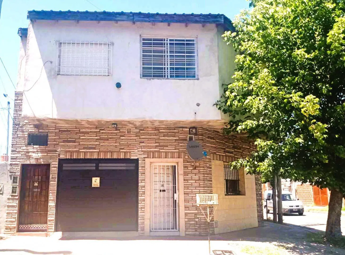 VENTA PH CASA 3 AMBIENTES CON COCHERA QUILMES 2