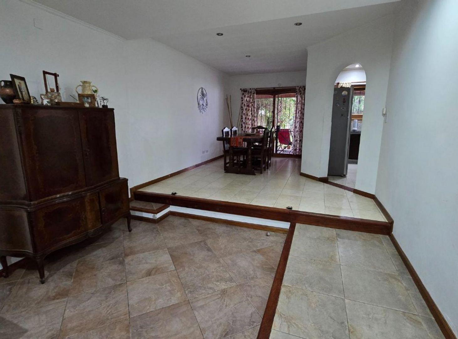 Foto de VENTA CASA 3 AMB. 2 PLANTAS GRAN PARQUE QUILMES, imagen 3