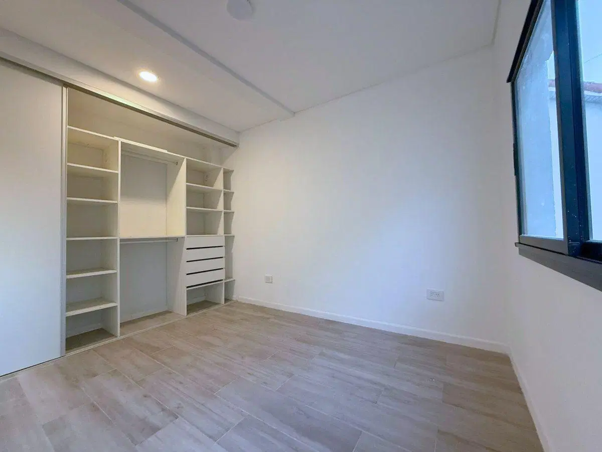 VENTA DEPARTAMENTO 3 AMBIENTES BERNAL CENTRO 4