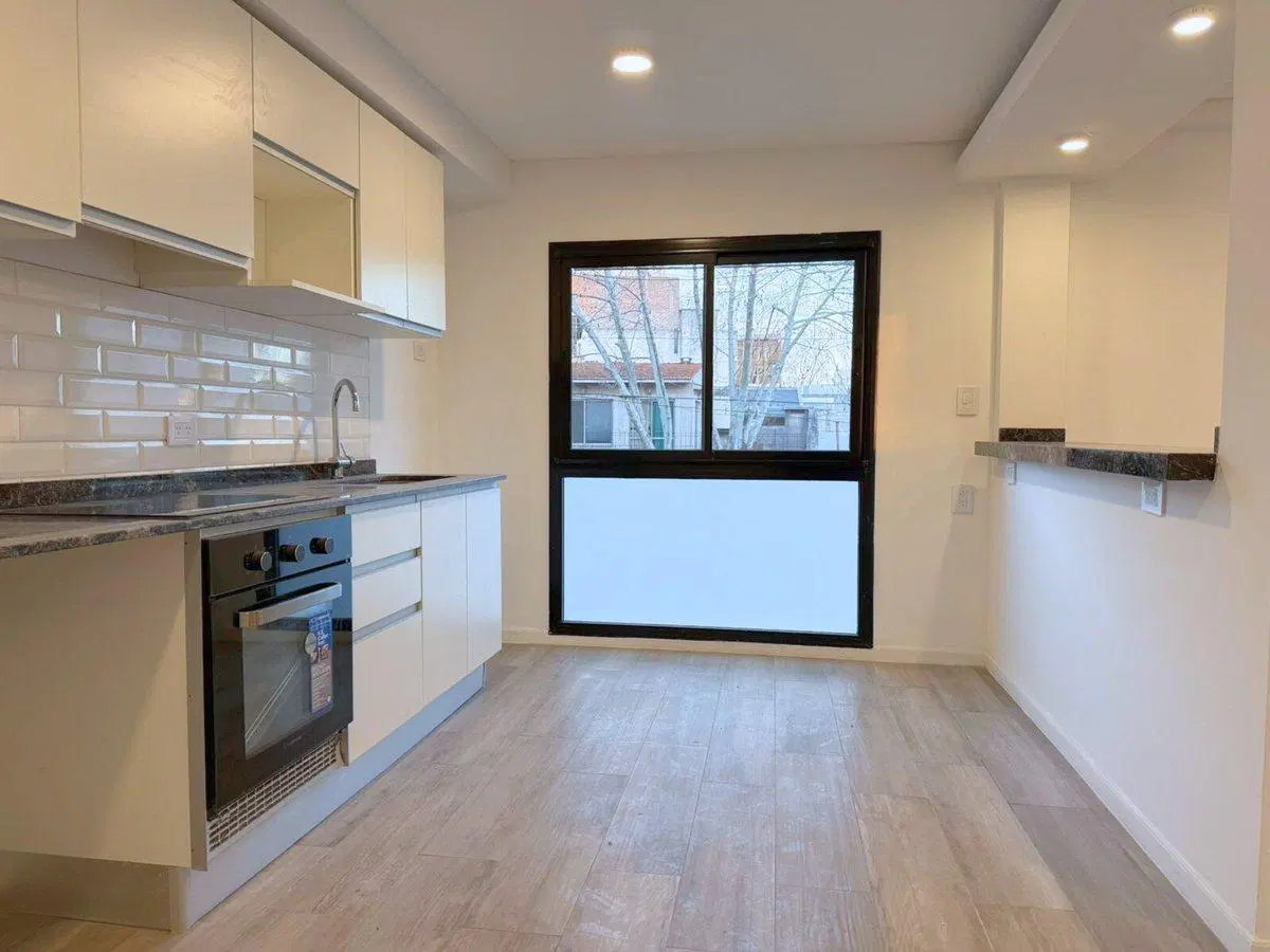 VENTA DEPARTAMENTO 3 AMBIENTES BERNAL CENTRO 5
