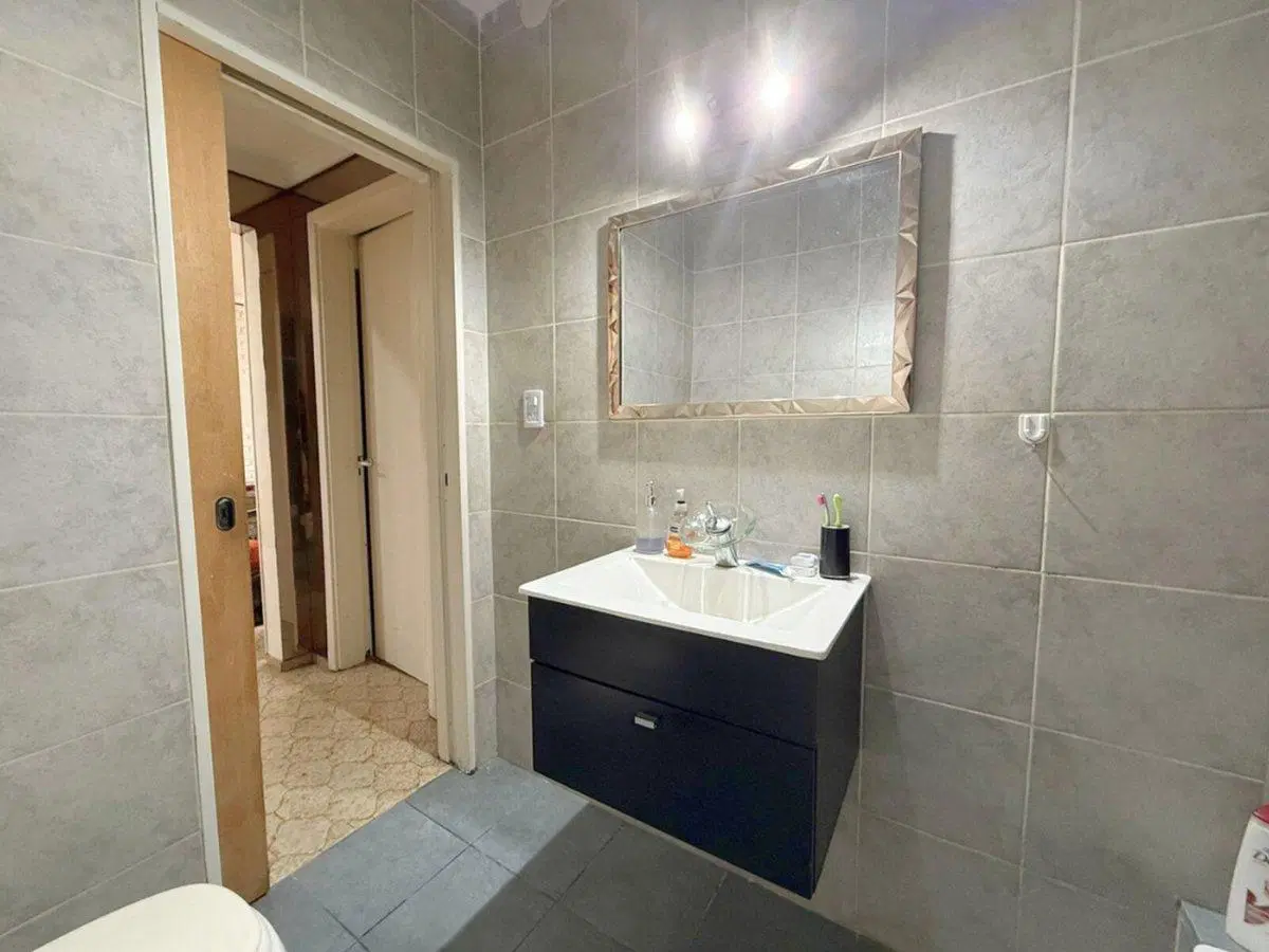 VENTA PH 3 AMBIENTES CON PATIO, AMPLIO, SARANDÍ 5