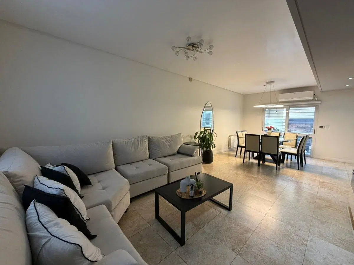 VENTA DUPLEX 4 AMBIENTES EN QUILMES CON COCHERA 5