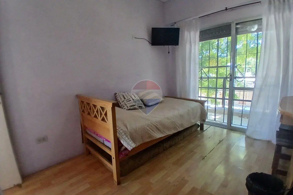 Venta PH 3 amb. con Garage, Patio y Parrilla Wilde 8
