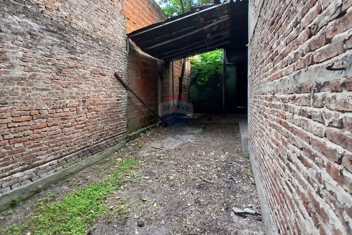 Venta de lote 374mts2  Valentin Alsina - Lanus 2
