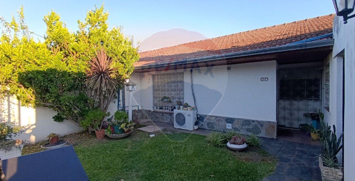 VENTA CASA 4 AMBIENTES PATIO COCHERA QUILMES OESTE