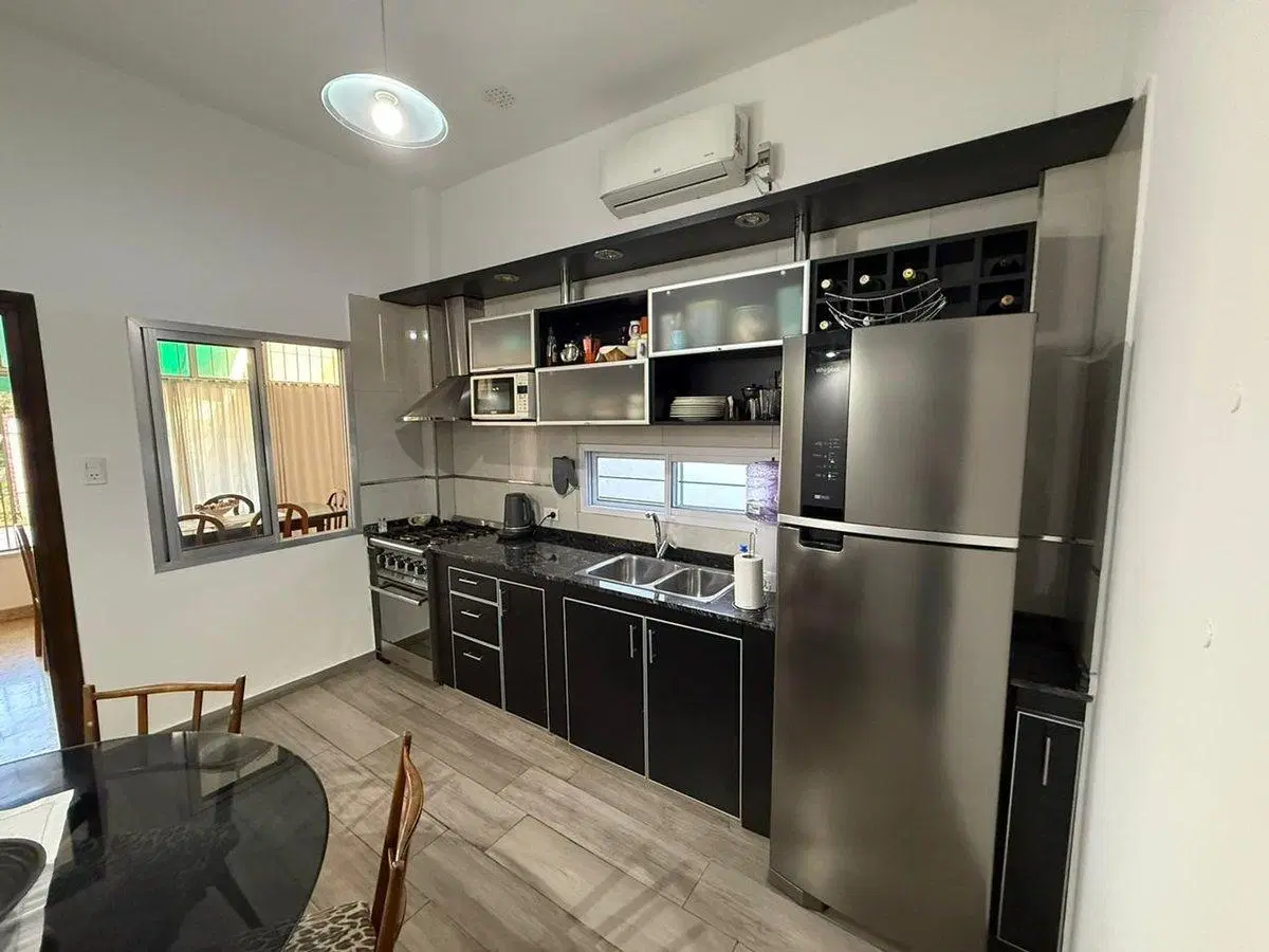 VENTA CASA 4 AMBIENTES EN EZPELETA 5