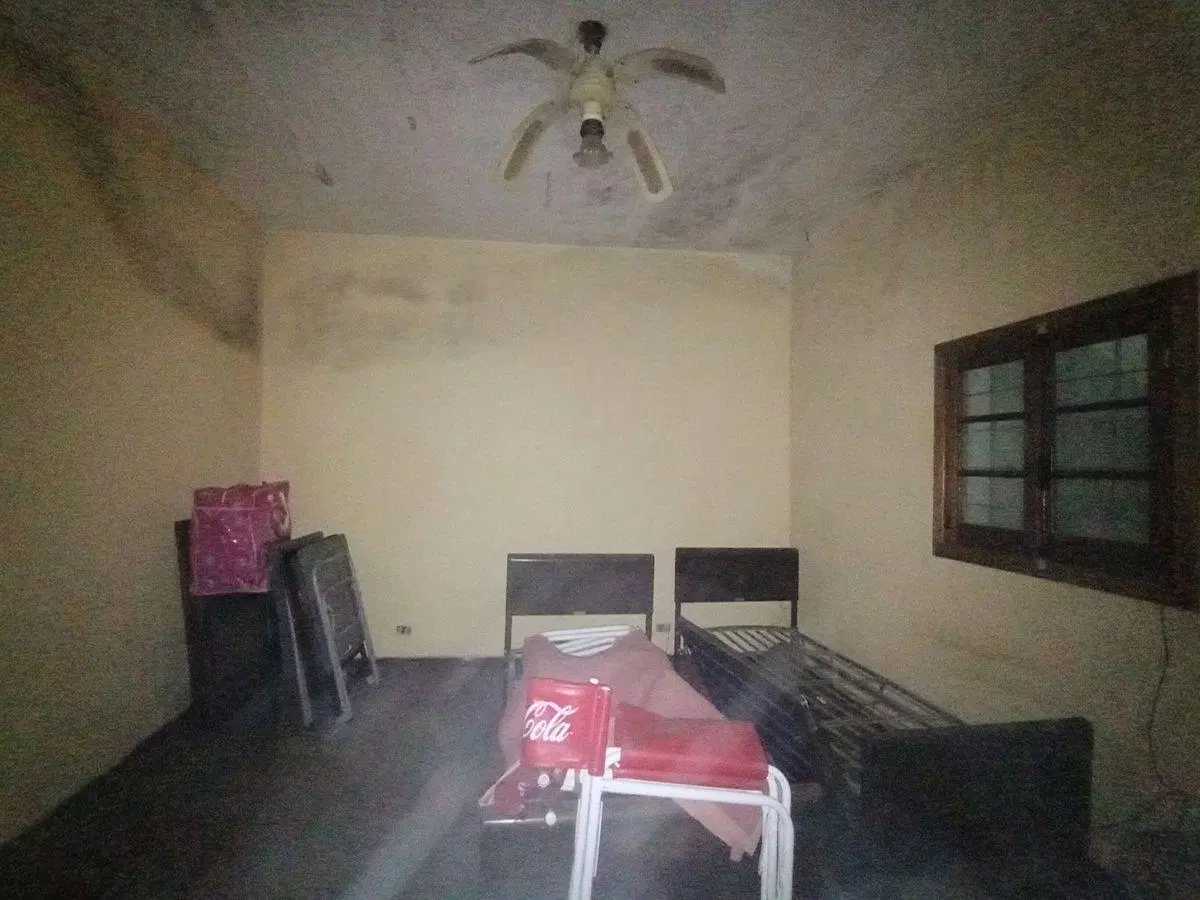 VENTA CASA 3 AMB CON PATIO A RECICLAR QUILMES 3