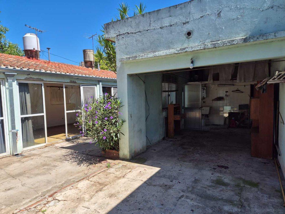 Foto de VENTA CASA 3AMB GALERIA CUB. PATIO EZPELETA, imagen 3