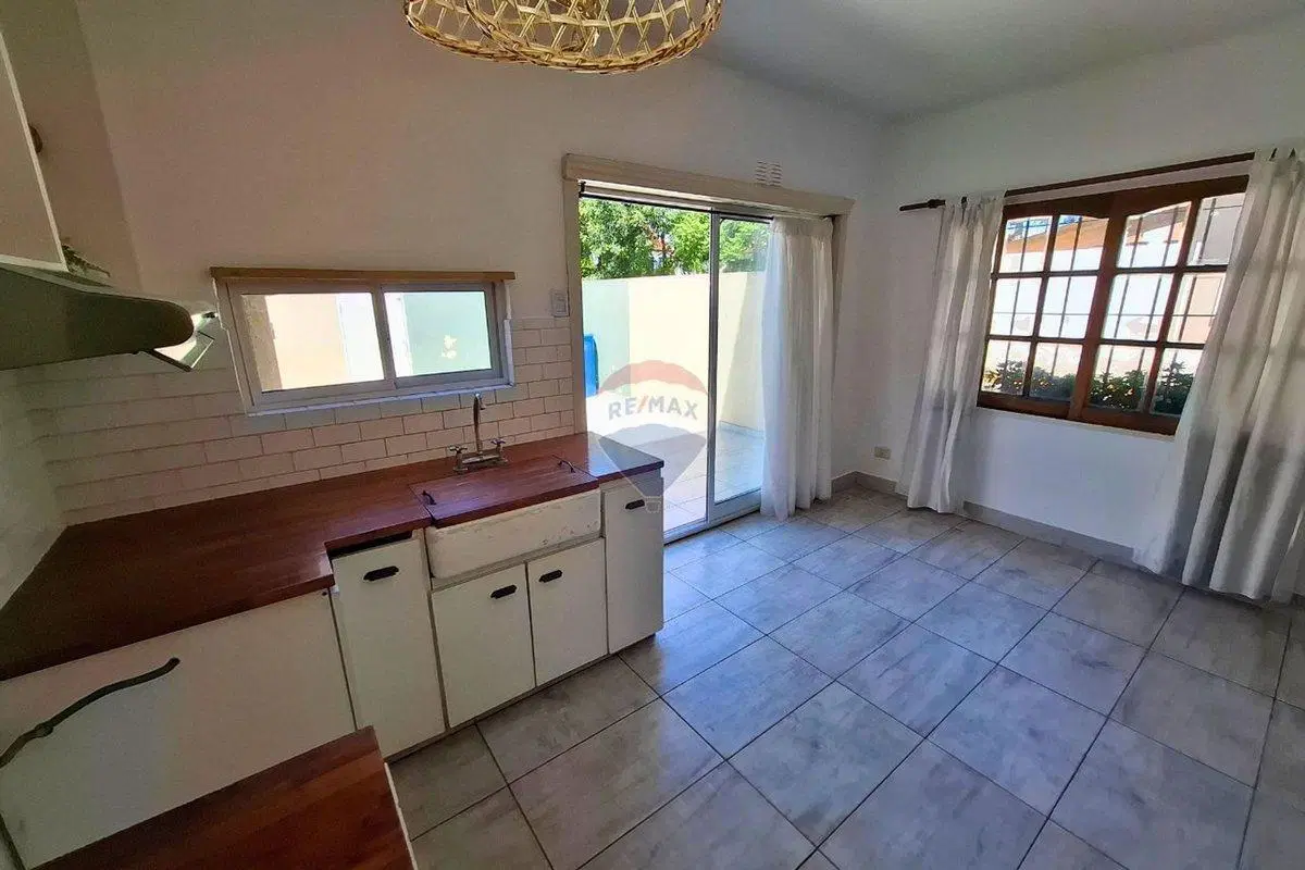 VENTA DUPLEX 3 AMB COMPLEJO CERRADO CON COCHERA 4