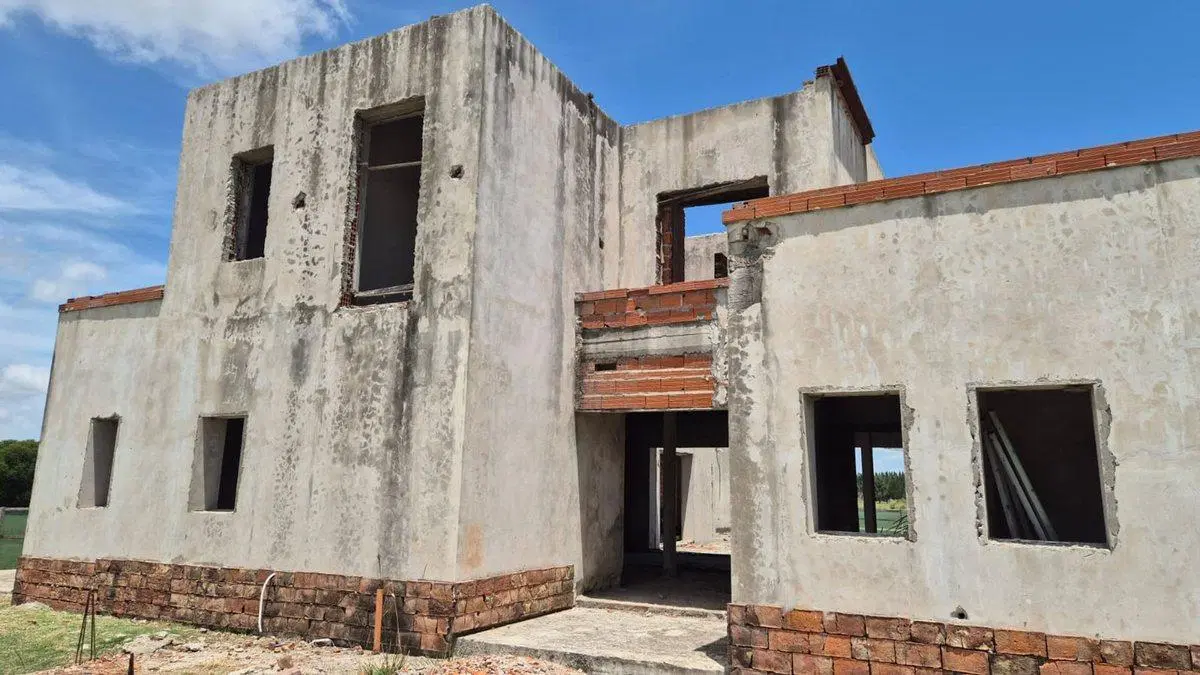 CASA EN CONSTRUCCIÓN EN CAMPOS DE ROCA II EN VENTA 4