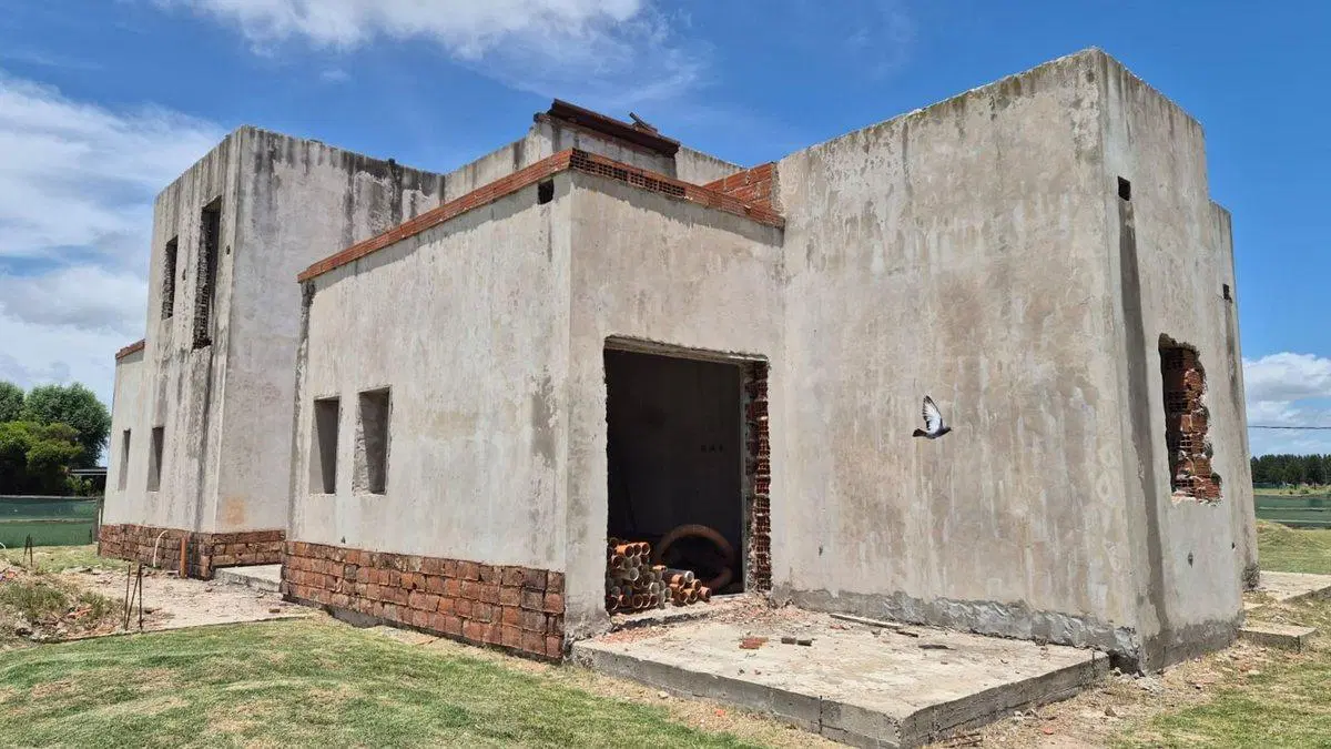 CASA EN CONSTRUCCIÓN EN CAMPOS DE ROCA II EN VENTA 2